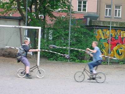 Jousting p sm cyklar